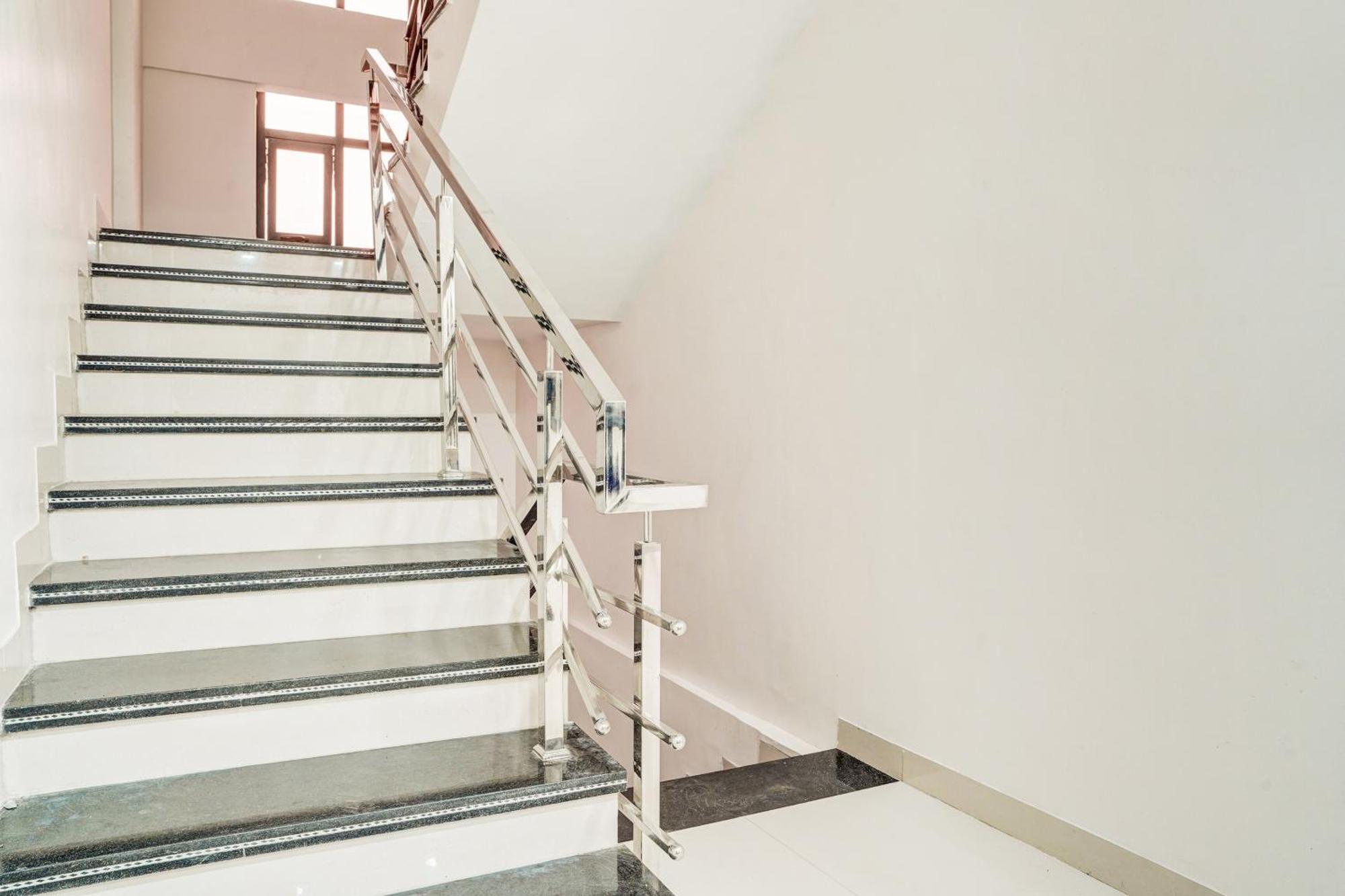 Hotel O Rudra Palace Bhopal Ngoại thất bức ảnh